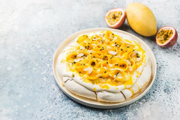 Comment réussir une pavlova aux fruits exotiques et à la crème chantilly ?